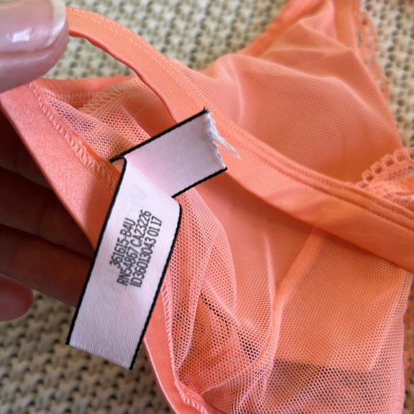 COPY - Set of two Flirty Bralettes - Picture 13 of 13